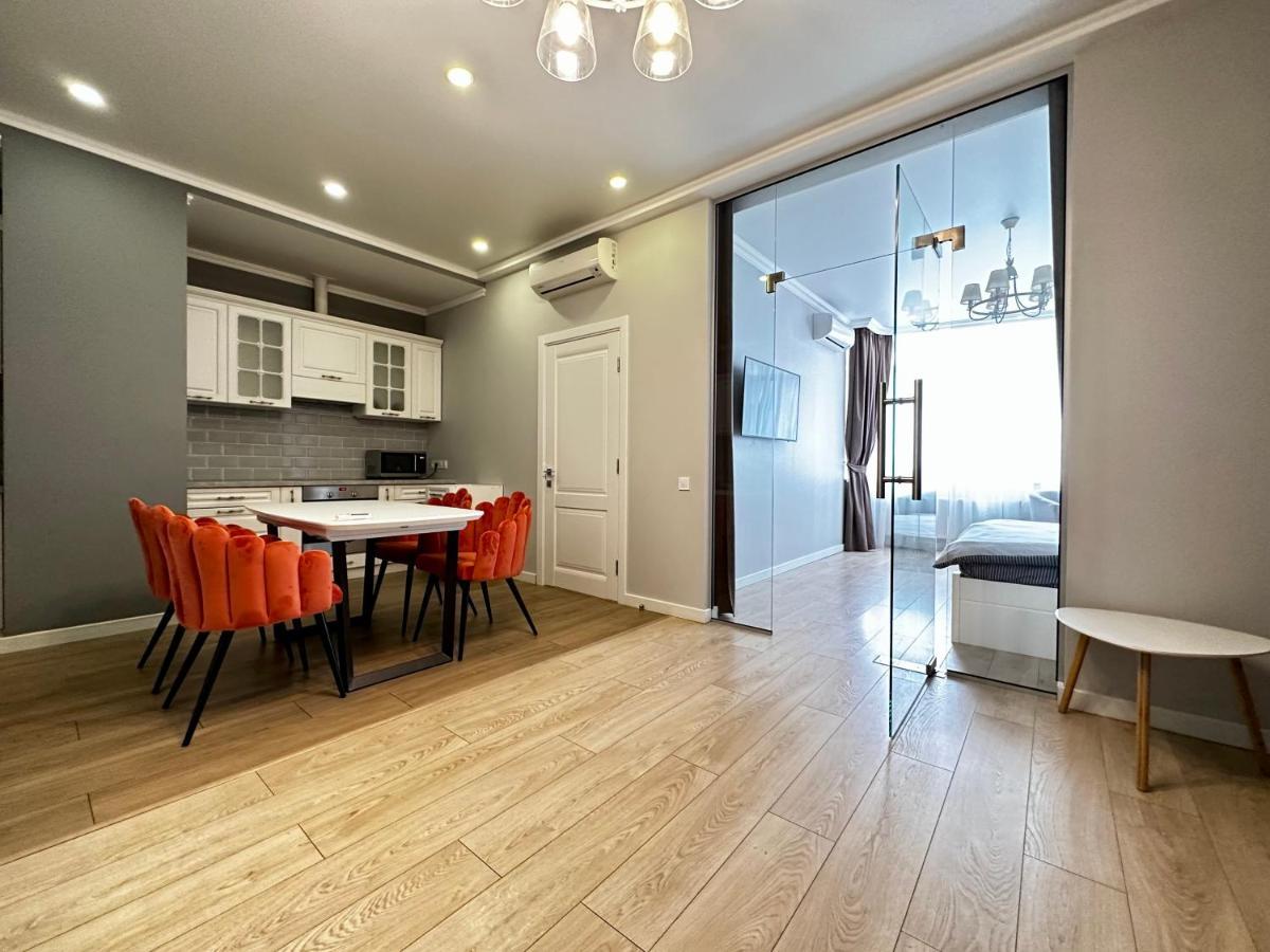 Gagarin Plaza Stylish Apartment Odessa Buitenkant foto