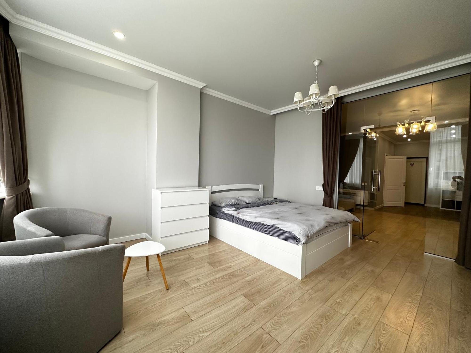 Gagarin Plaza Stylish Apartment Odessa Buitenkant foto